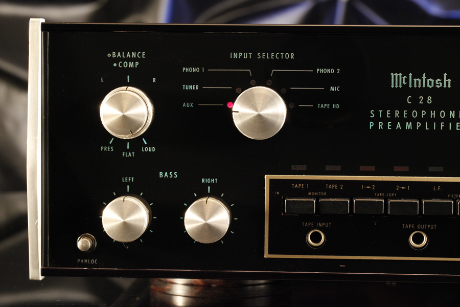   Hi Fidelity Preamplifier C28 Preamp Very NICE  